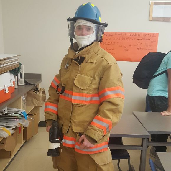 Meet your Posher, Logan - Picture 1 of 1